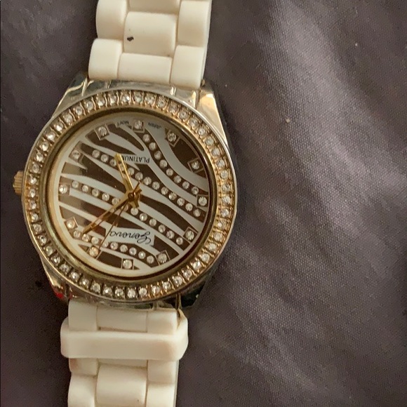 Watches - Picture 4 of 9